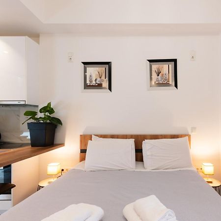 Modern Studio Apartment A เอเธนส์ ภายนอก รูปภาพ